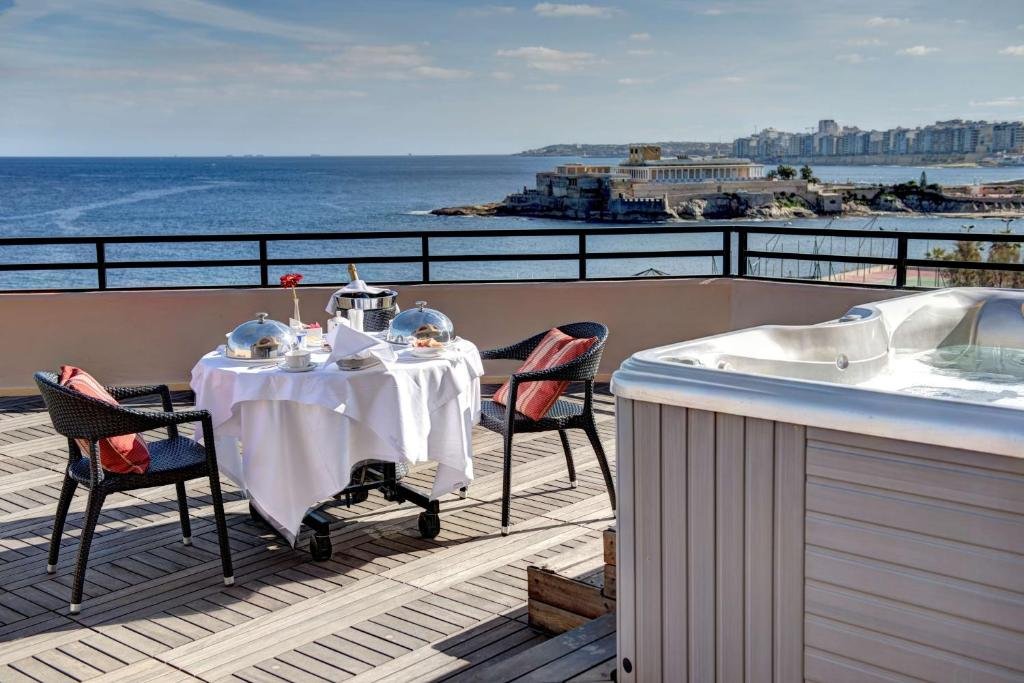 Radisson Blu St. Julian's Resort – fotka 9