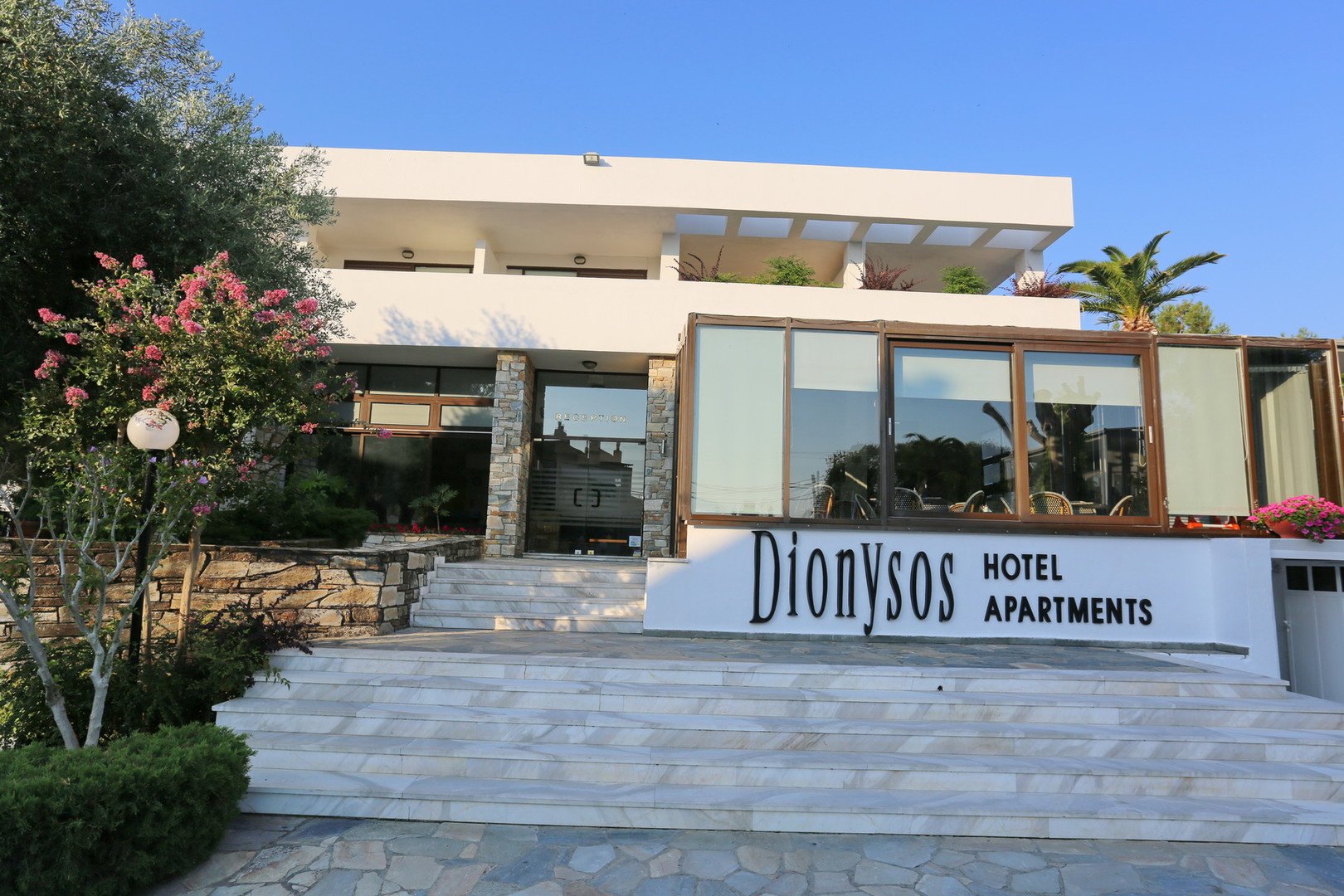 Dionysos Hotel and Suites – fotka 2