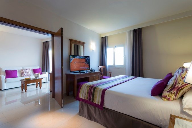 Grand Palladium Palace Ibiza Resort and Spa – fotka 12