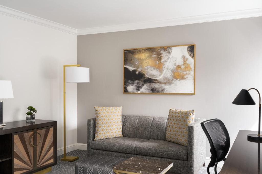 Martinique New York on Broadway, Curio Collection by H – fotka 11