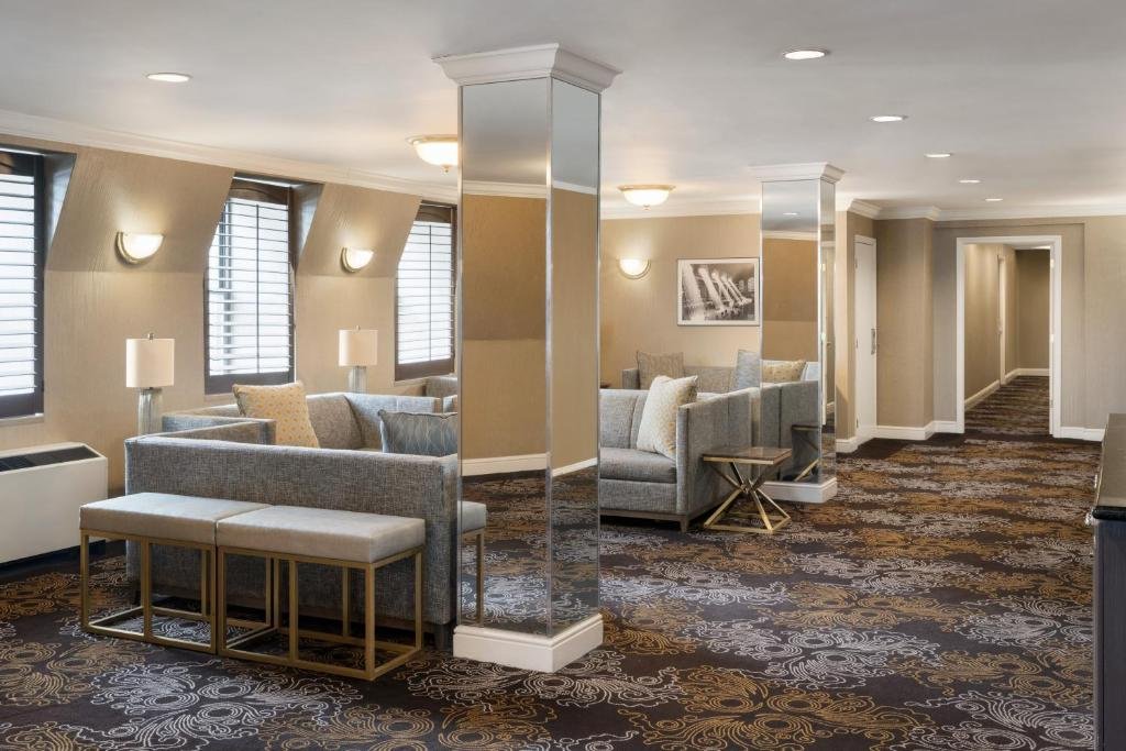 Martinique New York on Broadway, Curio Collection by H – fotka 21