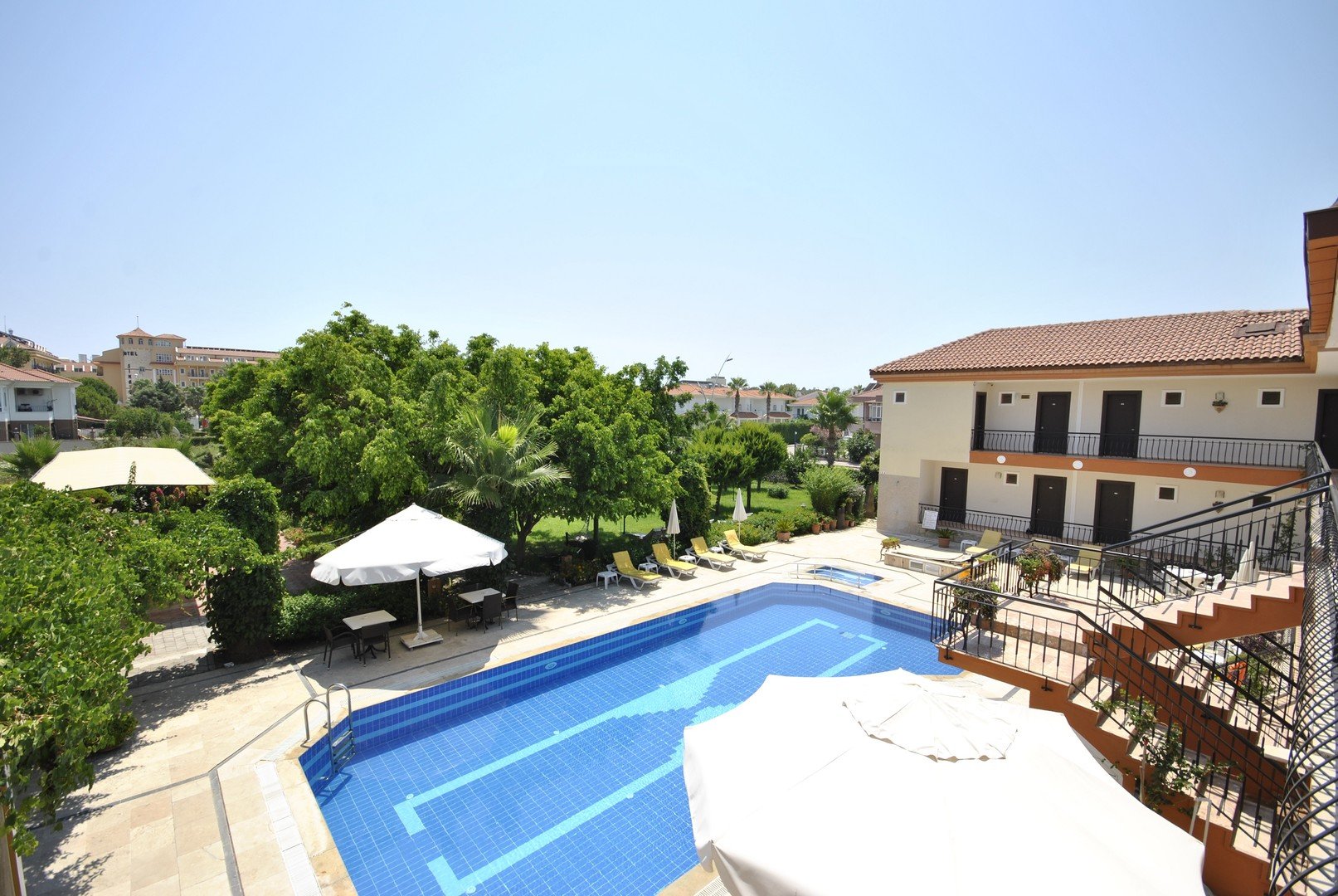 Moms Kemer – fotka 2