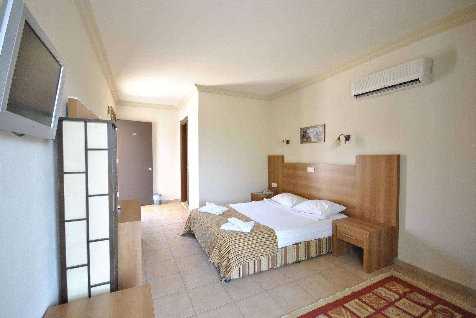 Moms Kemer – fotka 12