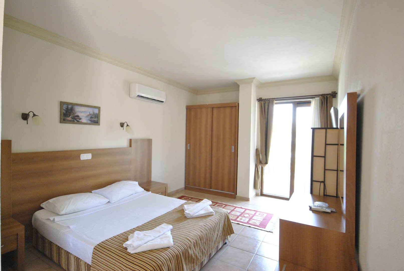 Moms Kemer – fotka 14