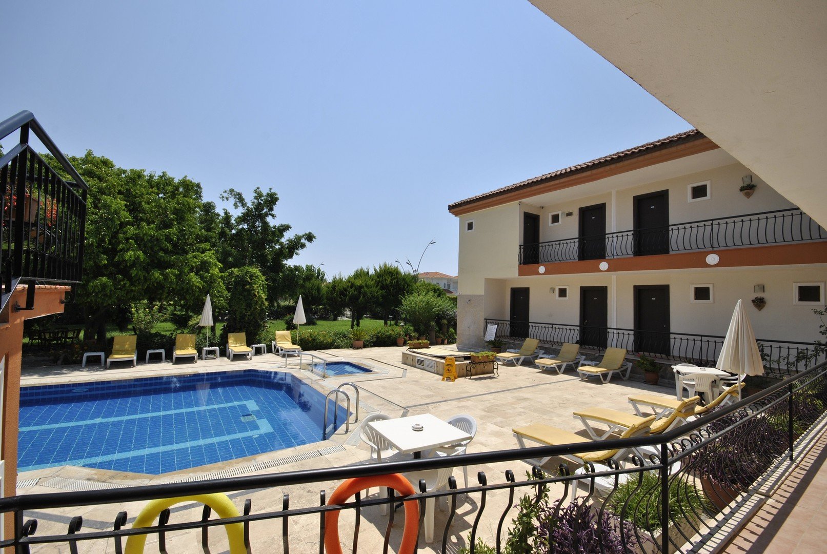 Moms Kemer – fotka 17