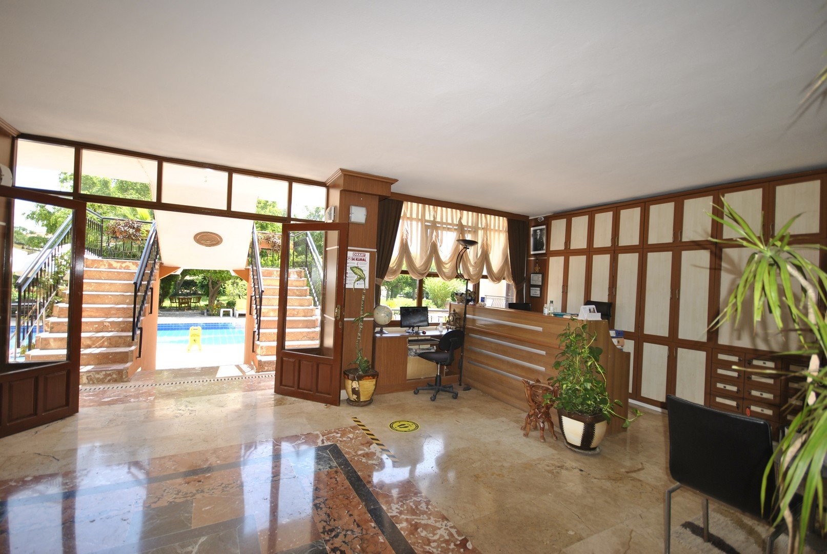 Moms Kemer – fotka 7