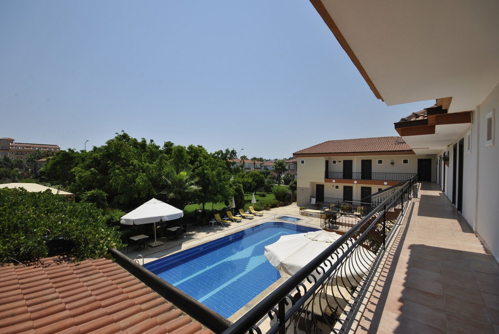 Moms Kemer – fotka 9