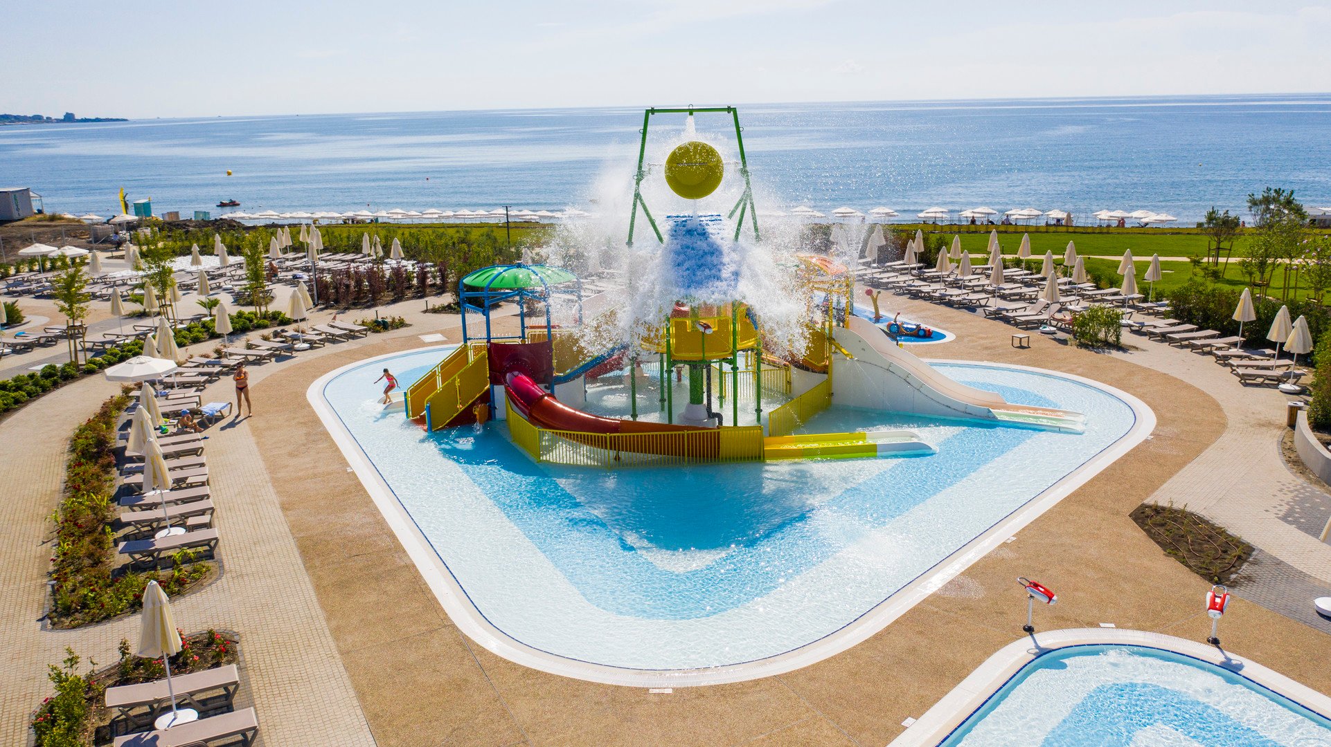 Wave Resort 13