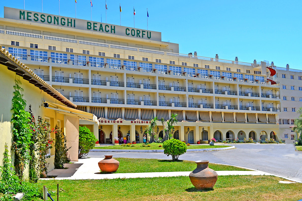 Messonghi Beach Holiday Resort 2