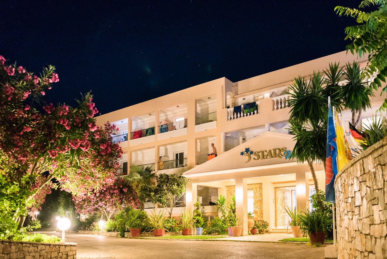 Three Stars – fotka 29