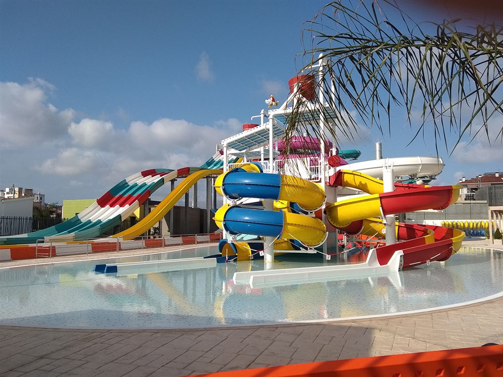 Golden Taurus Aquapark Resort 25