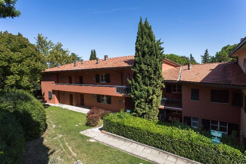 Residenze Al Colle Dei Pini – fotka 10