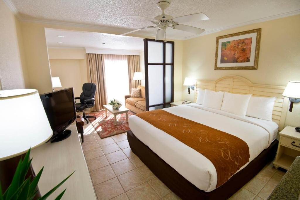 Comfort Suites Paradise Island – fotka 2