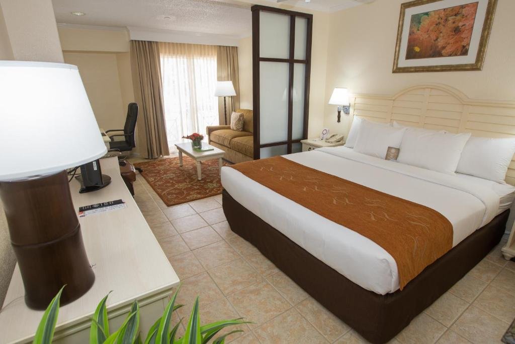 Comfort Suites Paradise Island – fotka 8