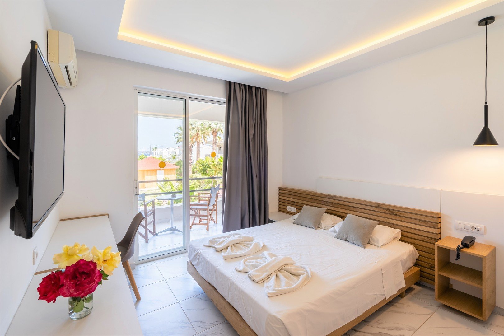 Lardos Bay – fotka 4
