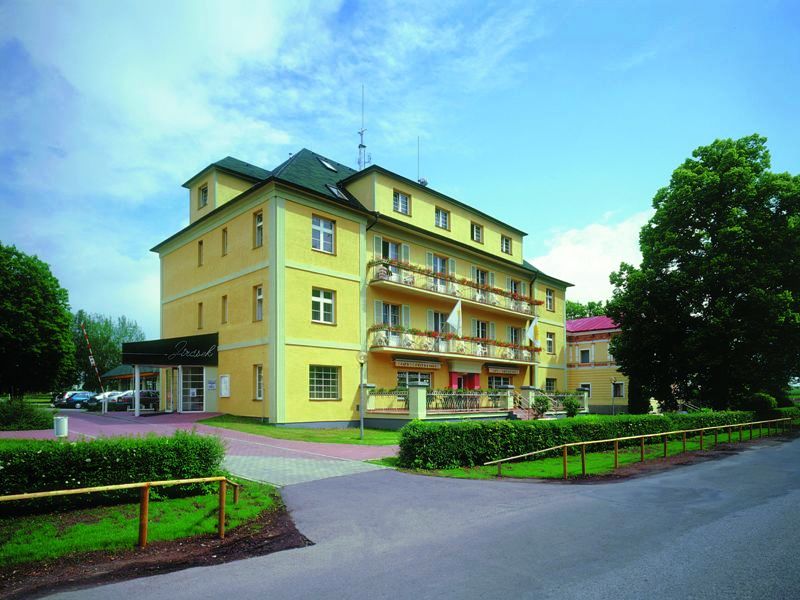 Lázeňský hotel Jirásek – fotka 2