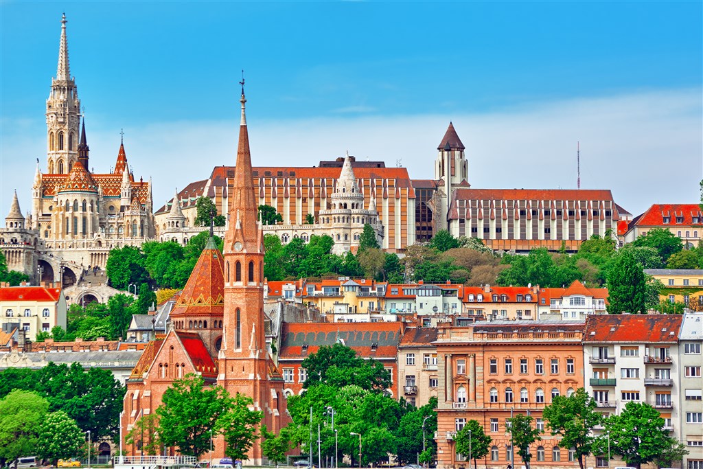 Nejslavnější metropole na Dunaji – Bratislava, Budapešť a Ví – fotka 2