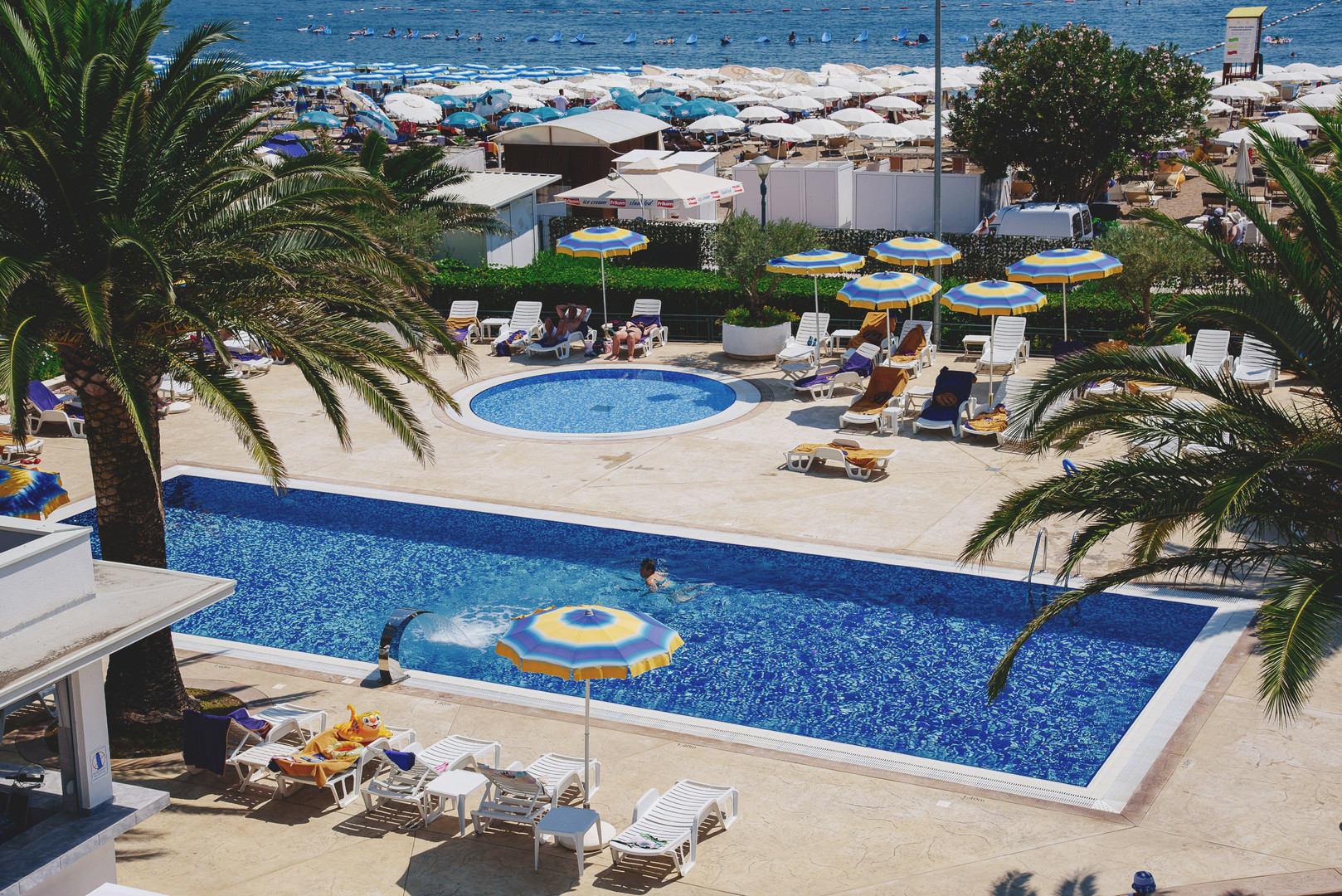 Montenegro Beach Hotel 32