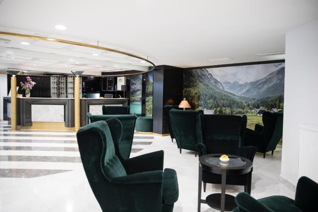 Alp hotel – fotka 3