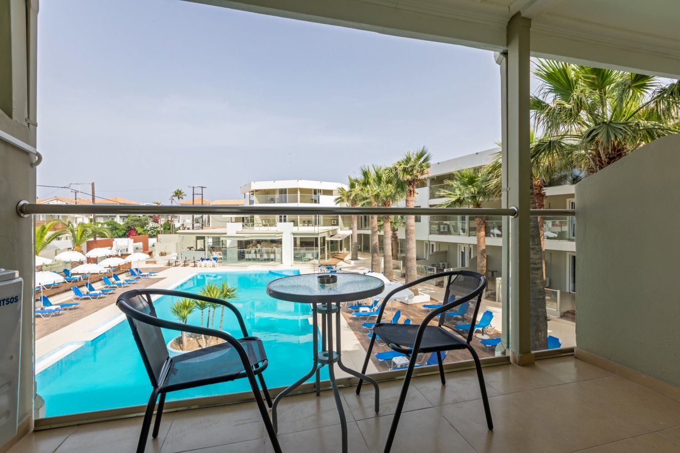 Cameo Beach Resort 9