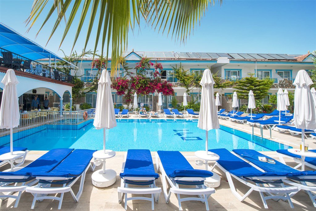 Hotel Sunberk Side