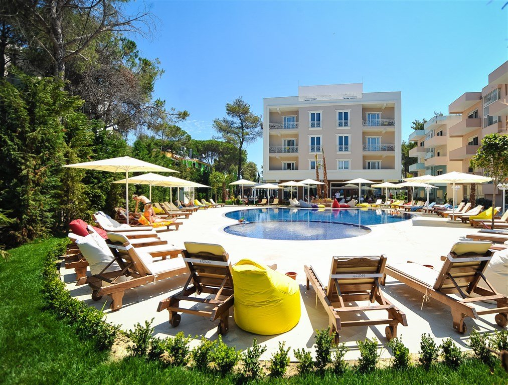 Hotel Sandy Beach