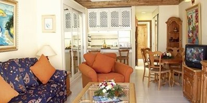 Hotel Sands Beach Villas Resort