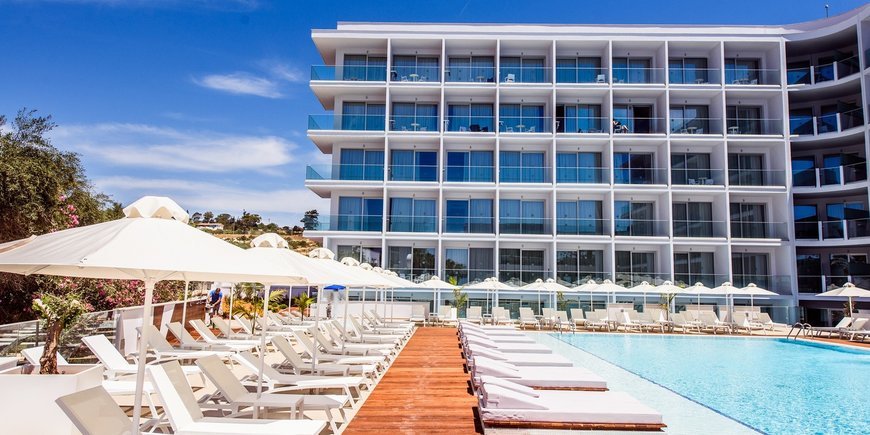 Eleana Hotel