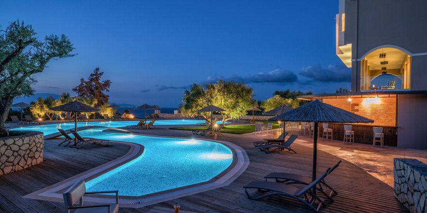 Hotel Elegance Luxury Executive Suites