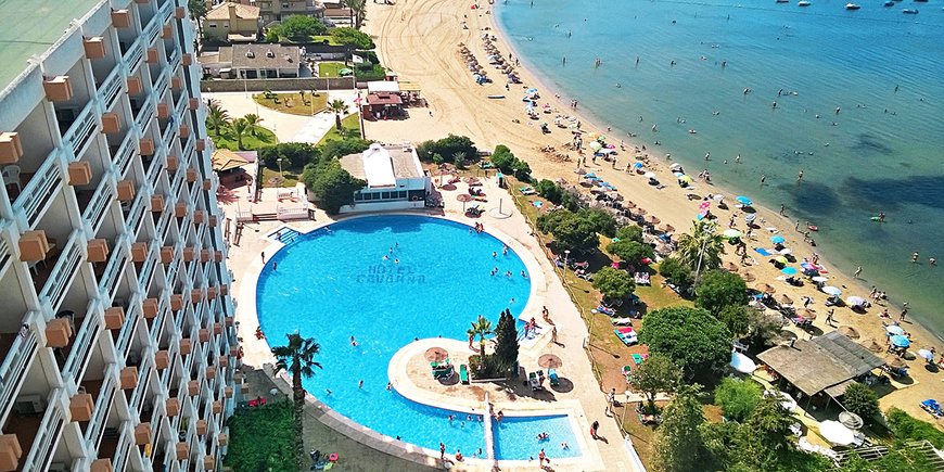 Hotel Izan Cavanna