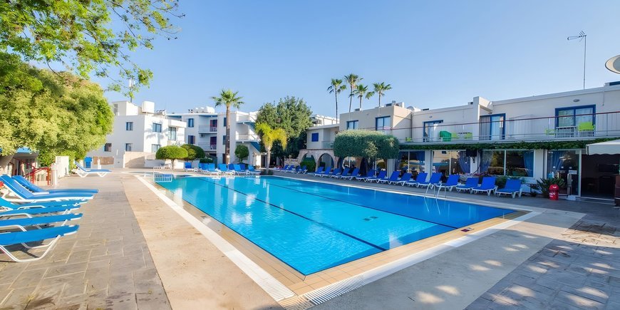 Green Bungalows Hotel Apartments