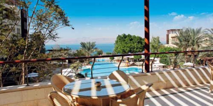 Hotel Movenpick Resort & Residence Aqaba + Hotel Marriott Jordan Valley Resort & Spa