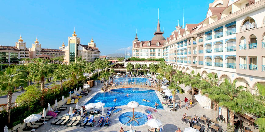 Hotel Crown Palace