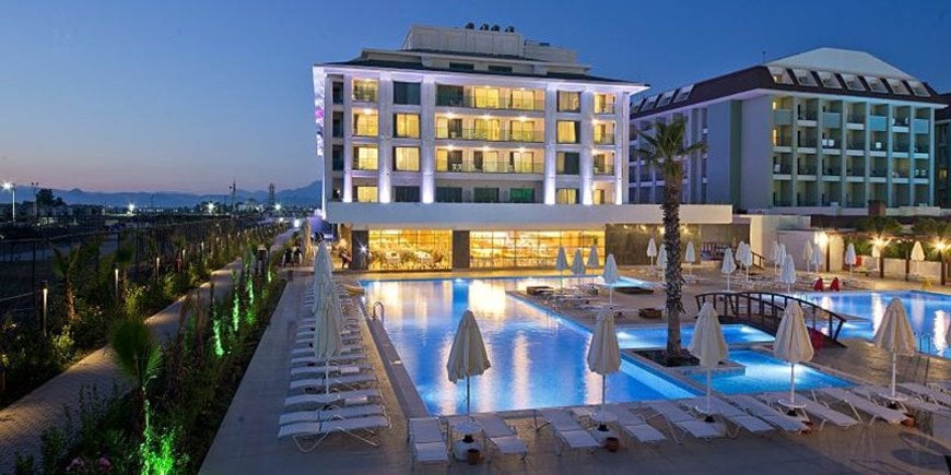 Hotel Novia Dionis Resort & Spa