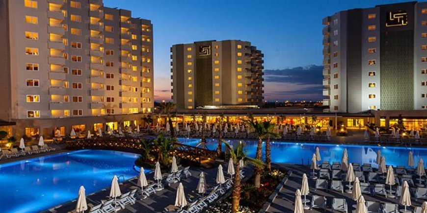 Hotel Grand Park Lara