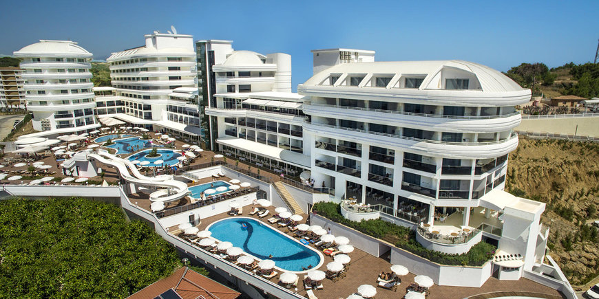 Hotel Laguna Beach Alya Resort