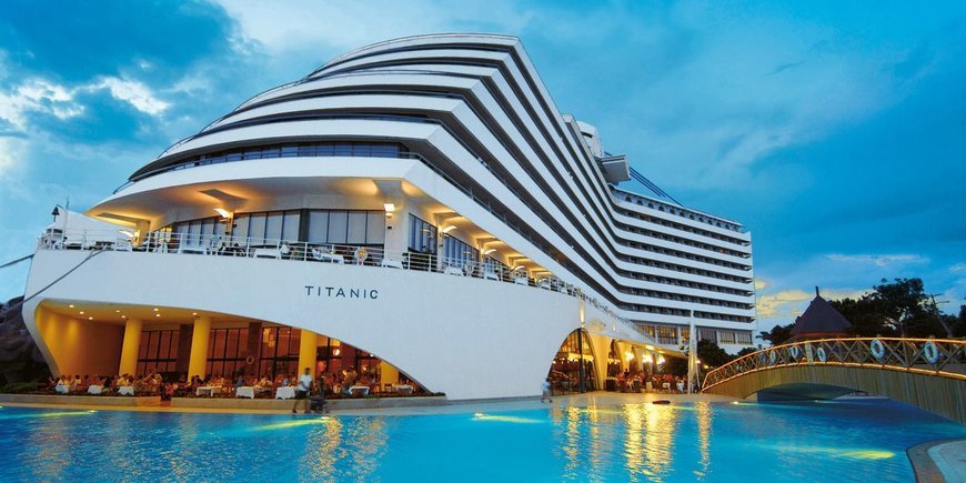 Hotel Titanic Beach Resort