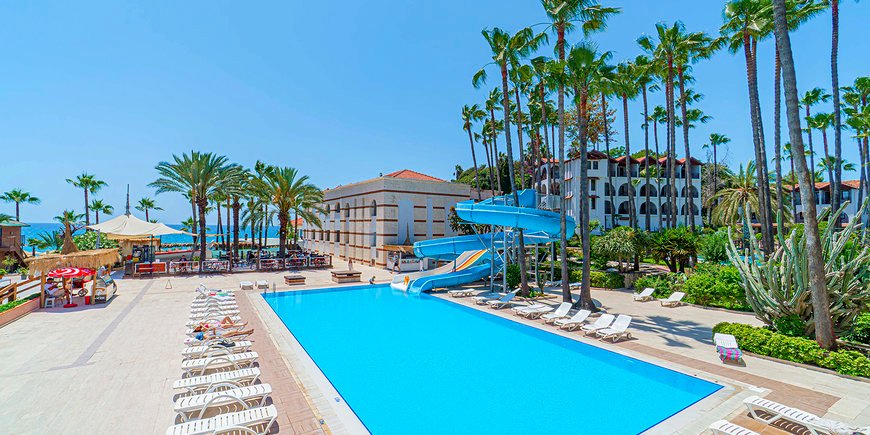 Club Tropical Paradise Beach