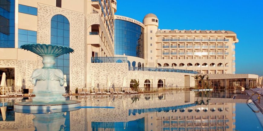 Hotel Water Side Resort