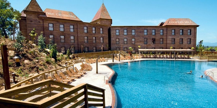 Hotel Gold River