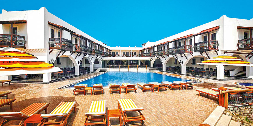 Hotel Costa Bitezhan Beach