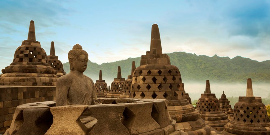 Śnij na Jawie, tańcz na Bali