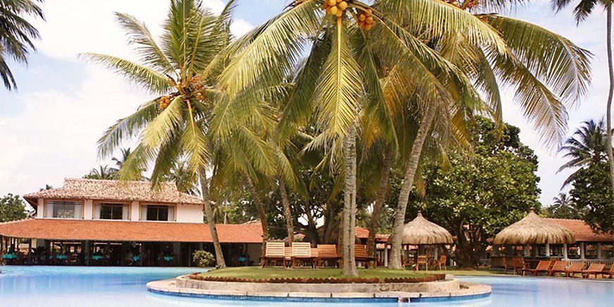 Hotel Kosgoda Beach Resort