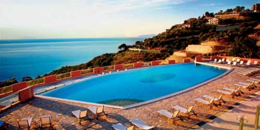 Hotel Grand Avalon Sikani