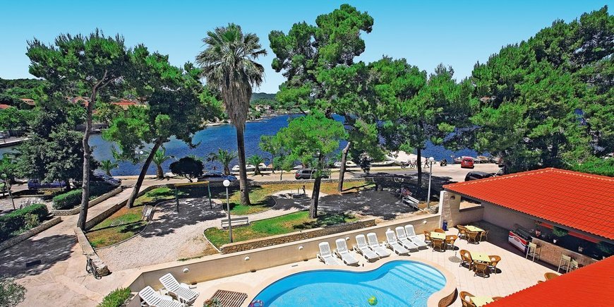 Lumbarda Hotel