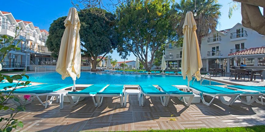 Hotel Grand Emir                                                           ITAKA