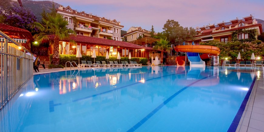 Hotel Perdikia Hill Resort