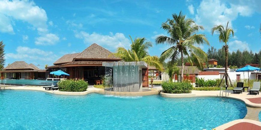 Hotel Apsara Beachfront Resort & Villa