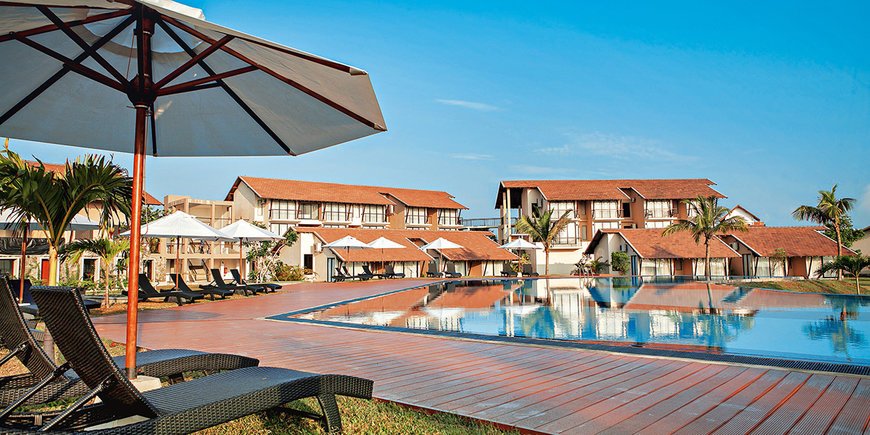 Hotel The Calm Resort & Spa