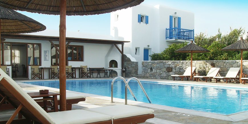 Anemos Apartments & Studios